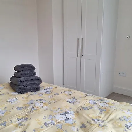 2 Bed Duplex F28 X638 Appartement *
