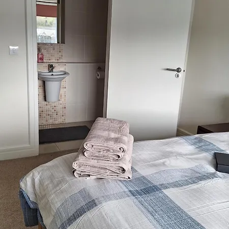 2 Bed Duplex F28 X638 Appartement *
