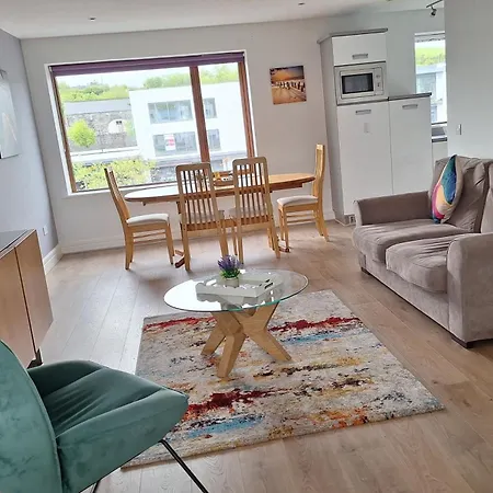 2 Bed Duplex F28 X638 Appartement Westport